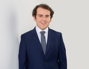 Photo of Etienne Höra